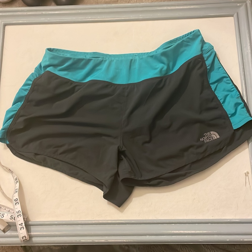 North Face running shorts size Large Blue
